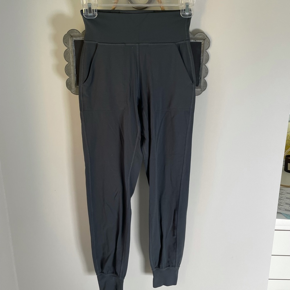 lululemon align joggers 💙